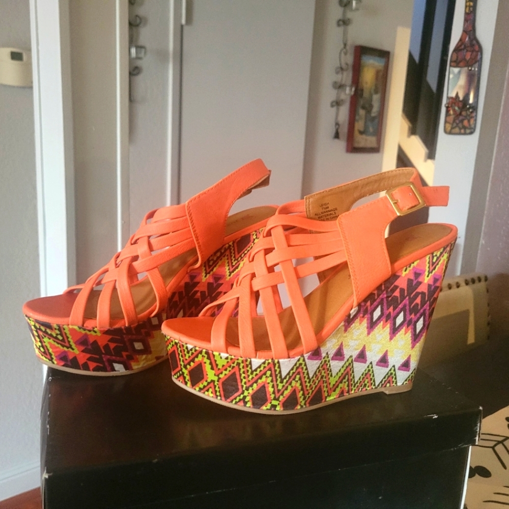 Wedge sandals